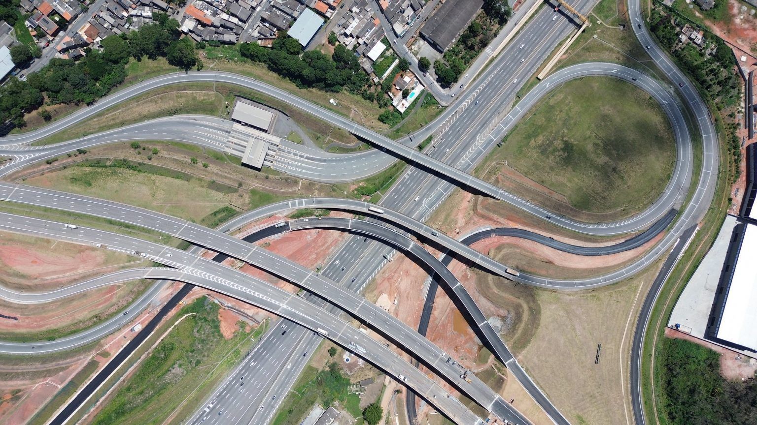 Após seis anos de obras paralisadas, Tarcísio entrega 1ª metade do Rodoanel em São Paulo