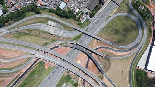 Trecho 1 do Rodoanel Norte soma 24 quilômetros de pistas com três faixas de rolamento