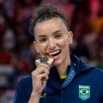 Vôlei: Gabi Guimarães abre o jogo sobre aposentadoria e revela ambição com a Seleção