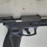 Motorista é preso por porte ilegal de arma de fogo de uso restrito na MGC-122, em Francisco Sá