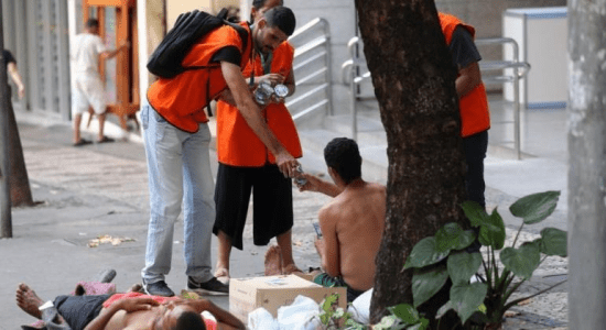 PBH reforça ações para população em situação de rua em função de calor intenso na capital