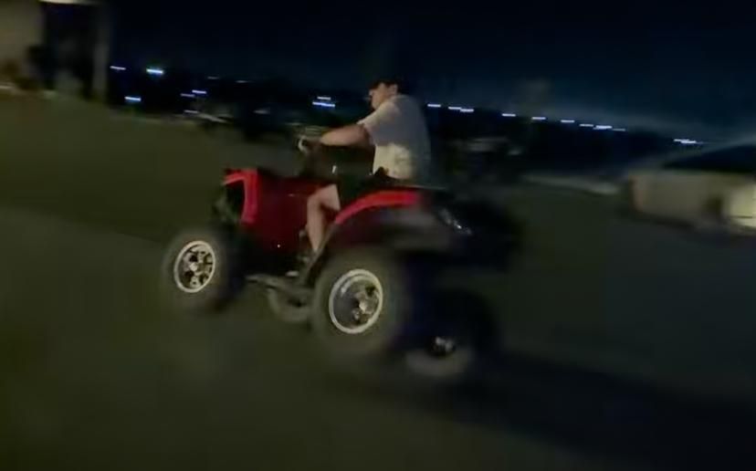 Astro do brega arrisca manobras radicais na casa de Hulk, que reage; veja vídeo