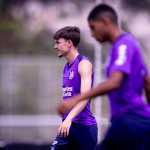 Pressionado financeiramente, Corinthians vê dupla se valorizar para 2026