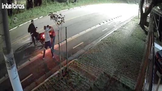 Idosa sofre tentativa de assalto e é agredida violentamente em SP | CNN Brasil