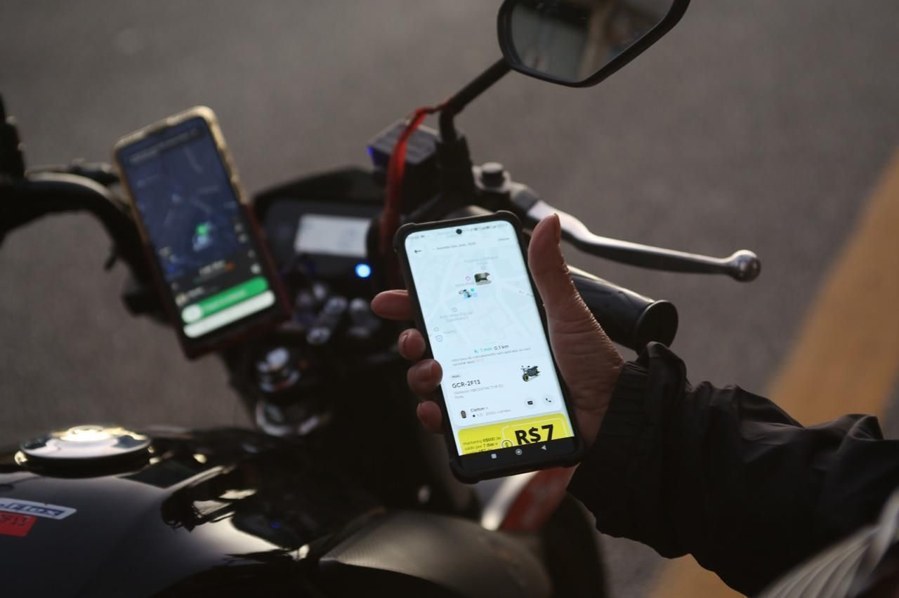 Justiça mantém proibição de transporte de passageiros em motos de aplicativos em São Paulo