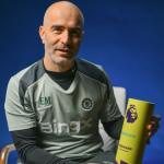 Gigante da Inglaterra anuncia demissão de treinador campeão do mundo