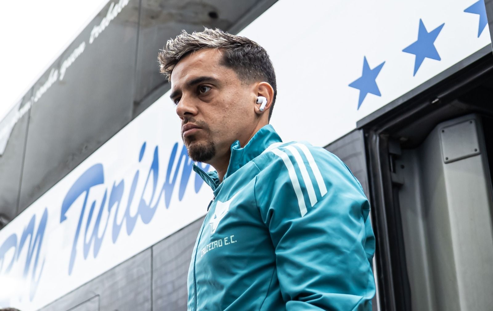 Contrato de Fagner chega ao fim, mas Cruzeiro mantém otimismo por continuidade