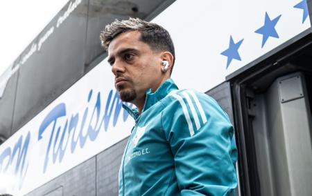 Fagner antes de jogo pelo Cruzeiro
