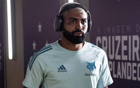 Gabigol antes de jogo do Cruzeiro