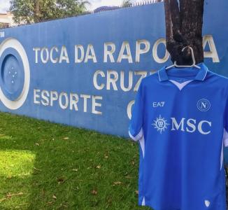 Camisa do napoli na Toca da Raposa
