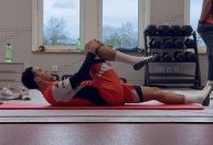 Jogador do Bayern volta aos treinos após grave fratura sofrida no Mundial