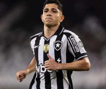 Savarino está próximo de trocar o Botafogo pelo Fluminense