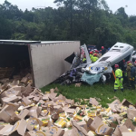 Tentativa de assalto a caminhão causa acidente e deixa 6 mortos no PR