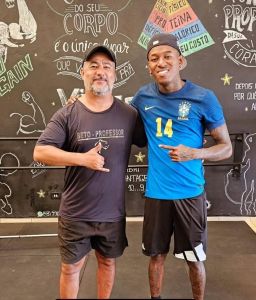 Reforço do Flamengo, Vitão mantém rotina de treinos durante as férias