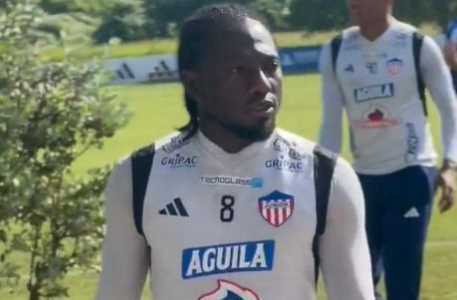 Yimmi Chará, ex-Atlético, durante treino no Junior Barranquilla