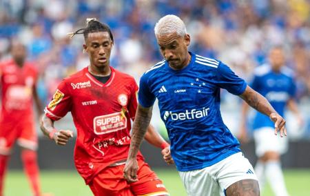 Cruzeiro e Tombense em jogo do Campeonato Mineiro de 2024