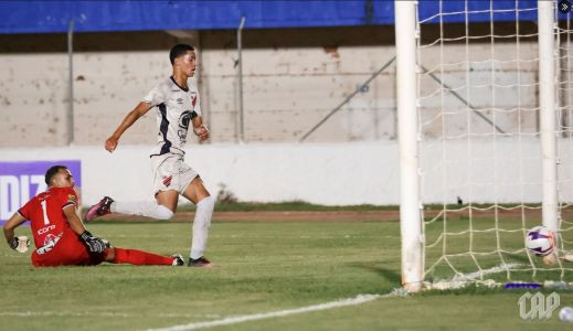 Ruan marca para o Furacão contra o Maricá pela Copinha