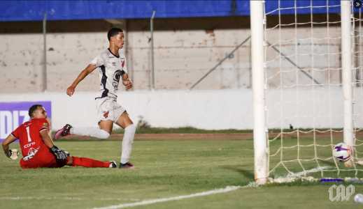 Ruan marca para o Furacão contra o Maricá pela Copinha