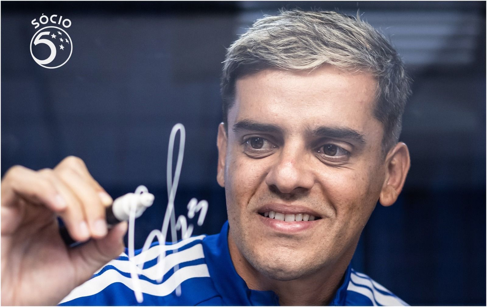Fagner manda recado à torcida do Cruzeiro após anúncio