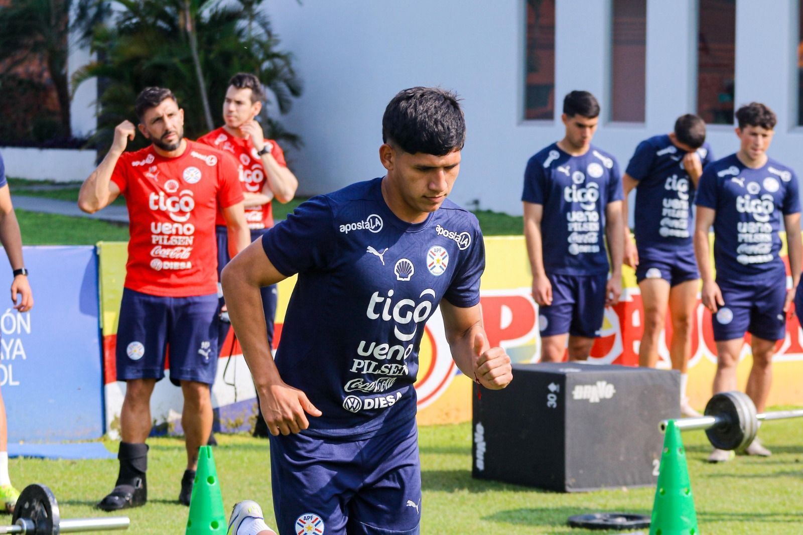 Meio-campista do Paraguai indica acerto para defender o Atlético: '100% confirmado'