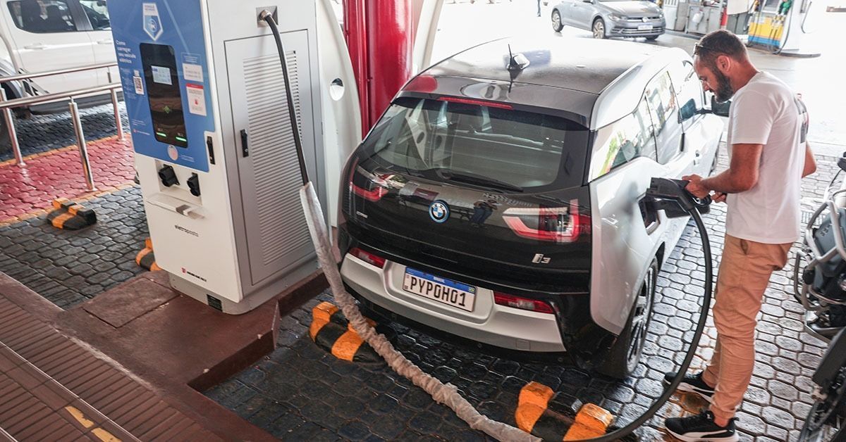 Minas Gerais assume a terceira posição em vendas de veículos elétricos e híbridos no Brasil