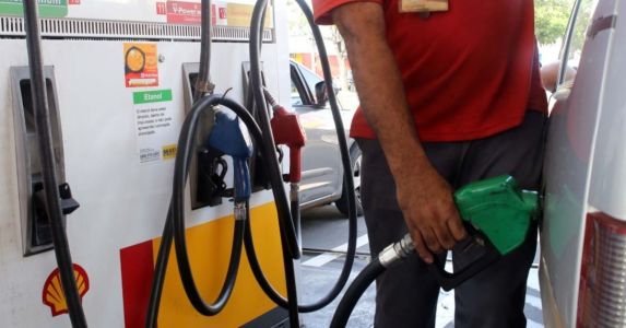 Custo biocombustível avançou 9,79% nas bombas, saltando de R$ 4,19 para R$ 4,60; Alta pode ser explicada pela restrição de oferta
