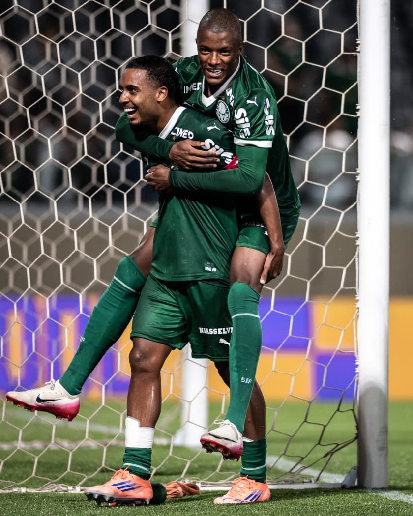 Palmeiras massacra Batalhão-TO e encaminha classificação à próxima fase da Copinha