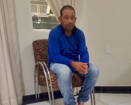 Segundo a família, Marcelo trajava camisa social azul e usava boné preto.