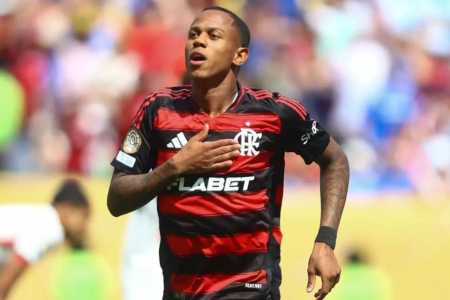 Walace Yan deve iniciar o Carioca entre os titulares