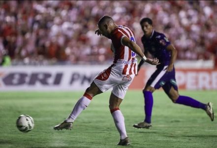Náutico vence Maguary na estreia do Campeonato Pernambucano