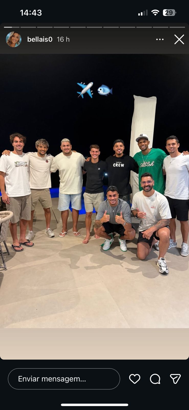 Menino se reúne com jogadores do Atlético antes iminente saída para o Santos
