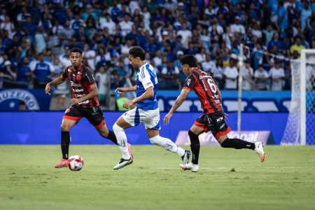 Cruzeiro enfrentou o Pouso Alegre na estreia do Campeonato Mineiro de 2026