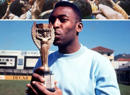 Pelé com a taça Jules Rimet