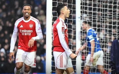 Martinelli celebra gol sobre o Portsmouth na Copa da Inglaterra