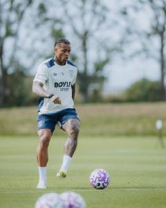 Jogador do Brighton, brasileiro Igor Julio foi emprestado para o West Ham • Divulgação/West Ham