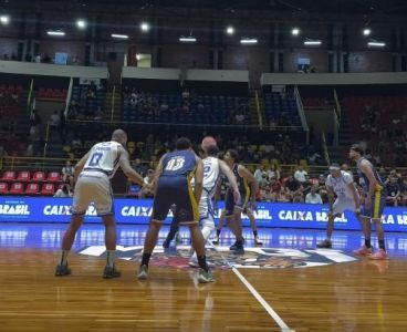 Mogi Basquete x Cruzeiro é paralisado por forte chuva