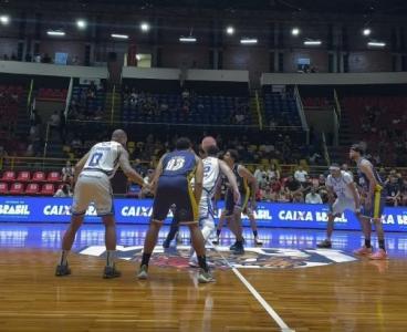 Mogi Basquete x Cruzeiro é paralisado por forte chuva