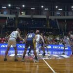 NBB: duelo entre Mogi Basquete e Cruzeiro é paralisado e suspenso por motivo inusitado