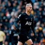 Atacante da Premier League sofre grave lesão na coxa e ficará sete semanas afastado