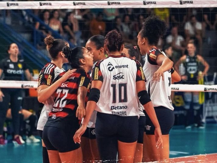 Sesc Flamengo bate Dentil Praia Clube e se isola na liderança da Superliga Feminina