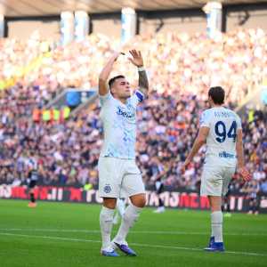 Lautaro Martínez comemora gol pela Inter de Milão