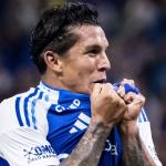 De aposta a líder, Romero revive primeiro gol pelo Cruzeiro após dez anos: 'Emocionado'