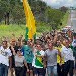 Ao menos 100 pessoas se uniram a Nikolas em caminhada até Brasília, diz assessoria