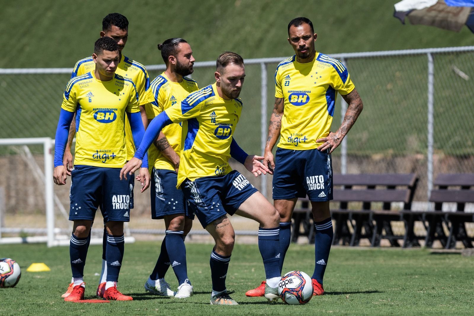 Ex-Cruzeiro deixa o futebol paulista e é anunciado por clube da Série B