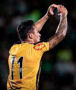 Robson marca três gols em Novorizontino x Palmeiras