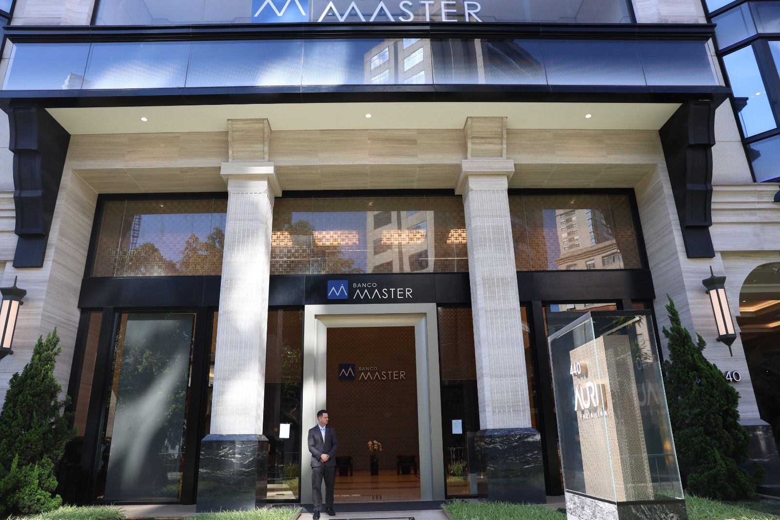 Vorcaro teria ‘ocultado’ R$ 2,2 bilhões de clientes do Master em conta do pai