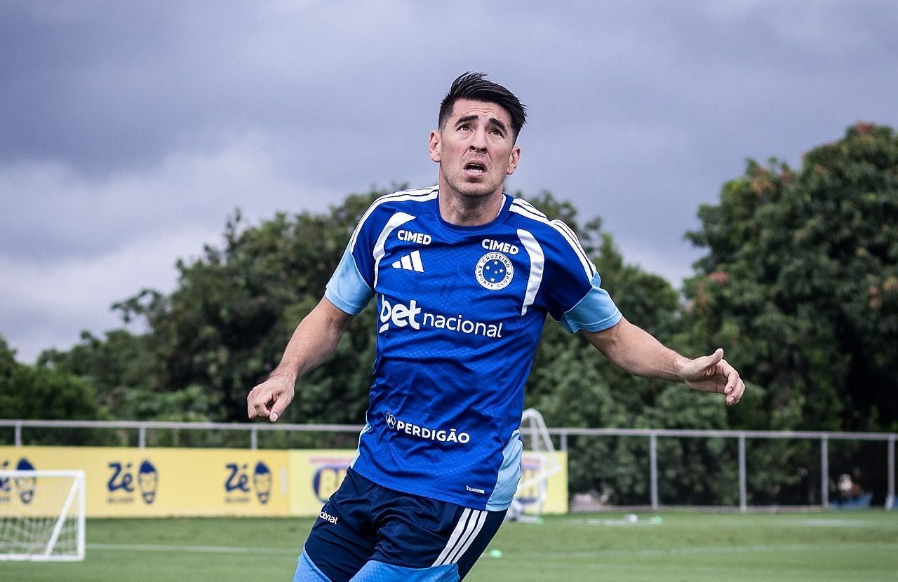 Villalba é relacionado após quase dois meses e reforça Cruzeiro contra Coritiba