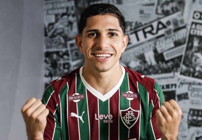 Fluminense oficializa contratação de Savarino, ex-Atlético e Botafogo