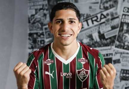 Savarino foi anunciado oficialmente pelo Fluminense
