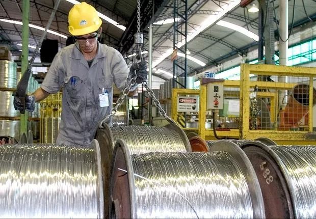 Distribuidores de aço enfrentam estoques elevados e dificuldade para repassar reajustes